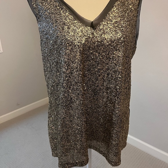 Cupio Tops - Black and‎ Gold Sequin Sleeveless Top